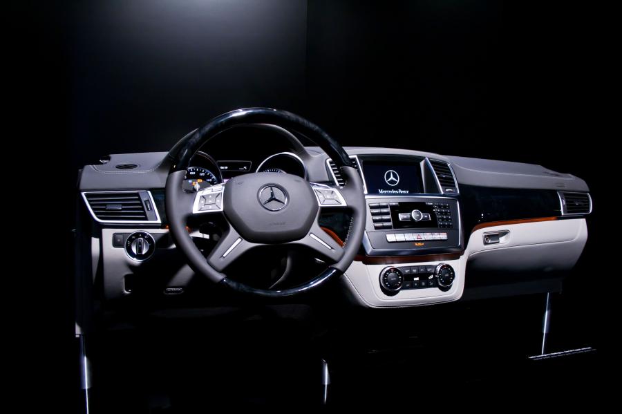  Mercedes-Benz ML-Class 2012 года  (фото 101 из 188)